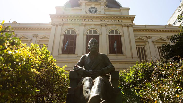 La UNLP adhiere al anuncio del Gobierno Nacional y restringe la actividad presencial