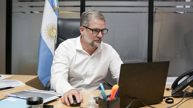 Malis empez&oacute; con el pie derecho