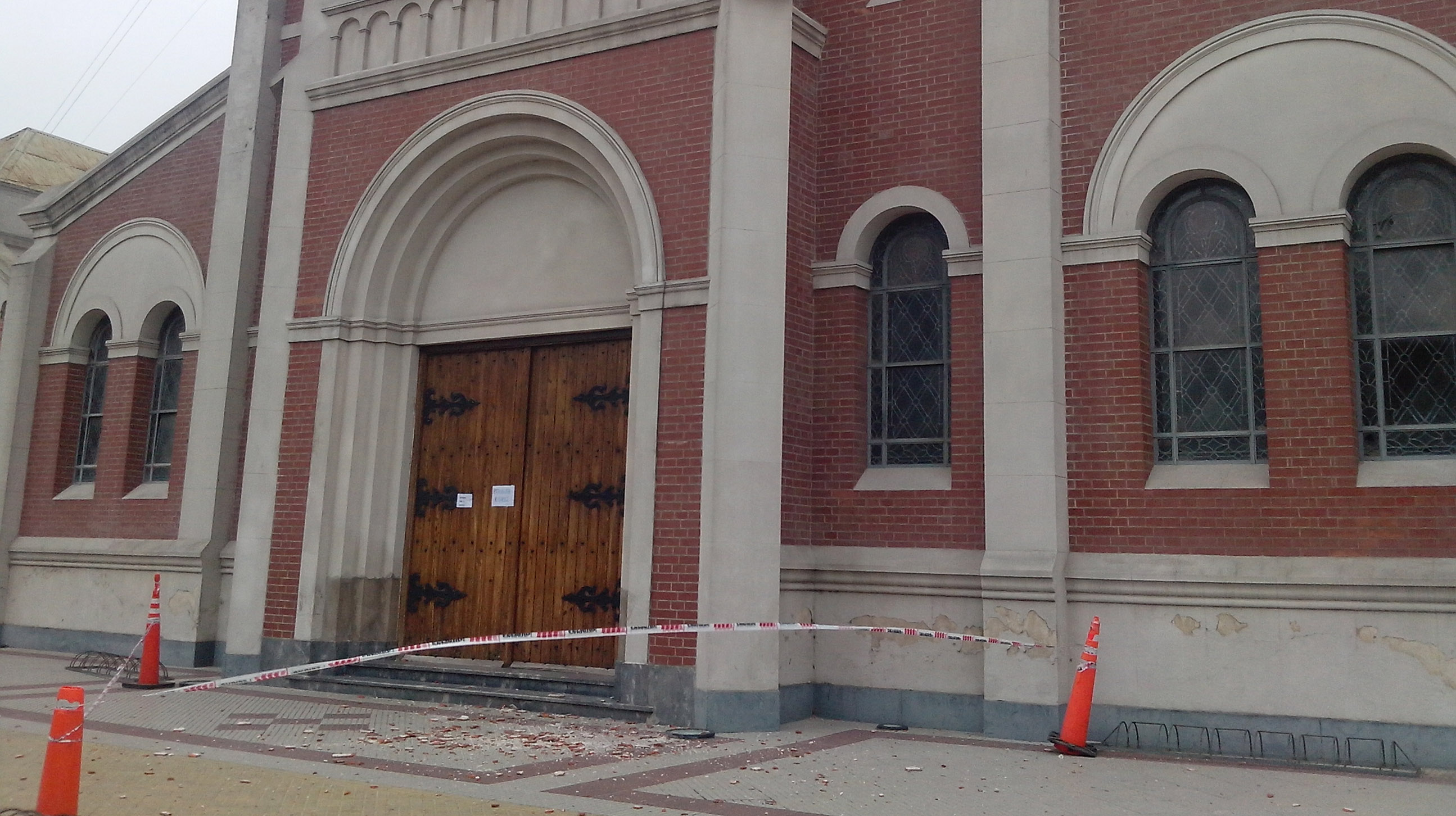 Cortaron calle Libertad frente a Catedral 