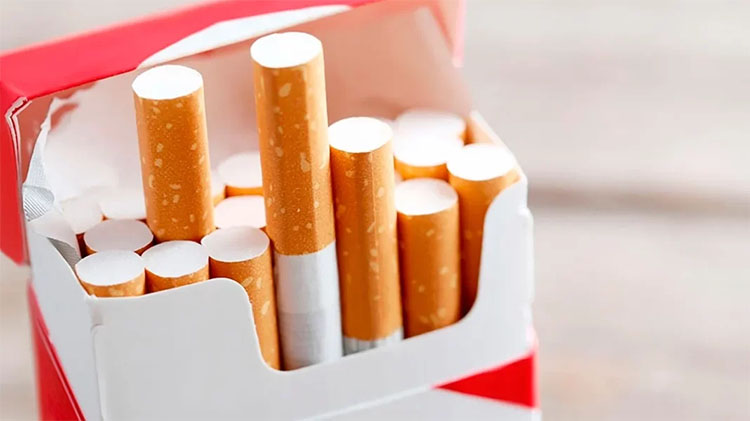 Los cigarrillos suben 14% 