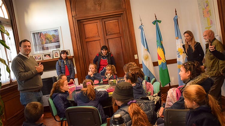 ​Visita de escolares al Palacio Municipal