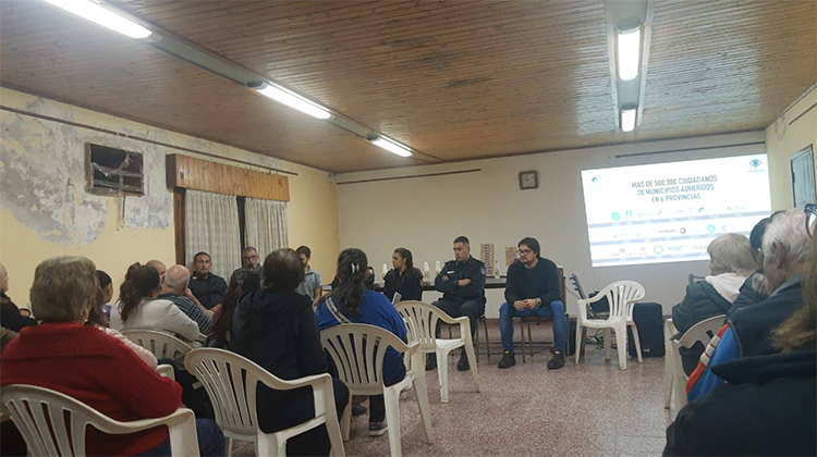 Autoridades municipales se reunieron con vecinos de La Niña