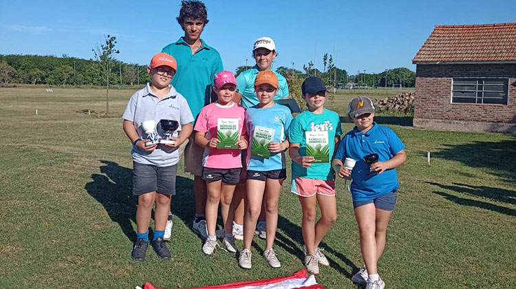  La Escuela del Golf Club de Atl&eacute;tico en lo alto