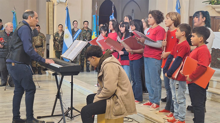 Actos oficiales por ​214&deg; aniversario de la Revoluci&oacute;n de Mayo