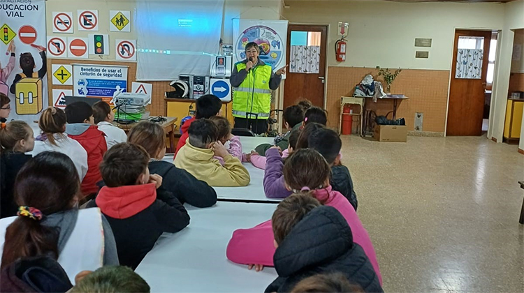 ​Charlas sobre Educaci&oacute;n Vial