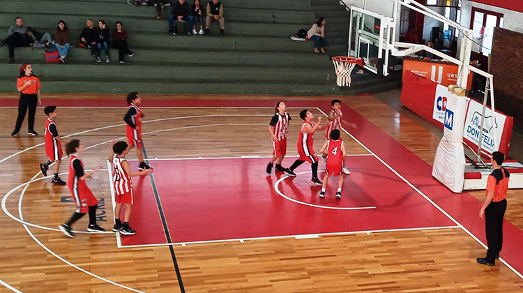 ​B&aacute;squetbol en Atl&eacute;tico
