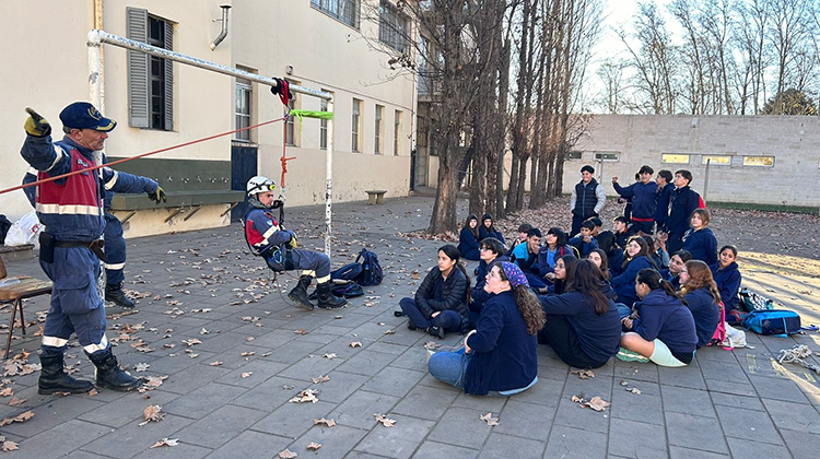 Actividades de Bomberos Voluntarios