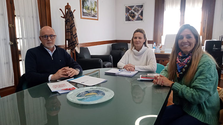​La intendente Gentile recibi&oacute; al Defensor del Pueblo de la Provincia