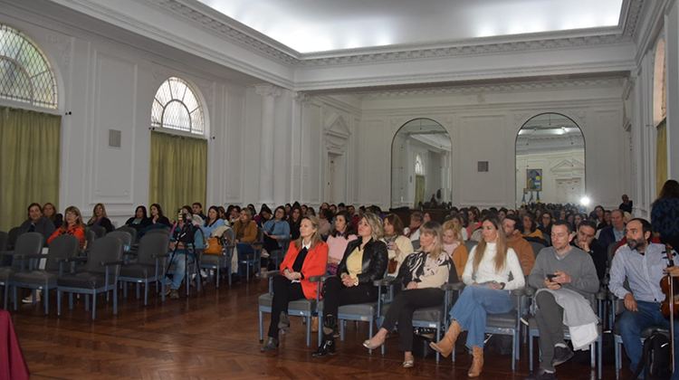 &ldquo;Repensemos colectivamente desde sus voces&rdquo;