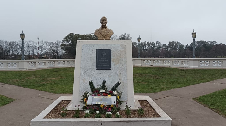 Homenaje al Gral San Mart&iacute;n