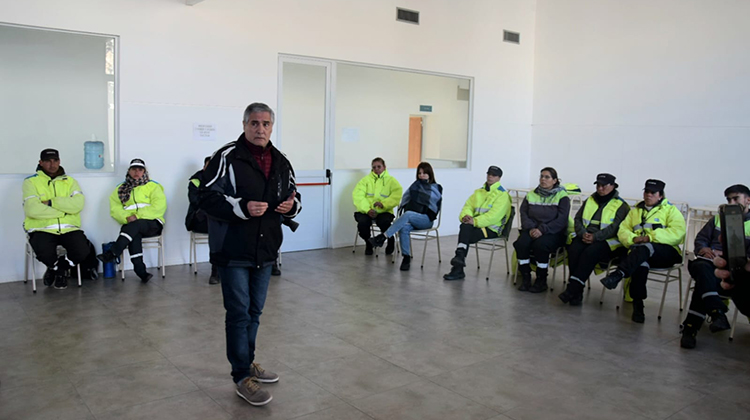 ​Capacitación para inspectores de tránsito y la GUM