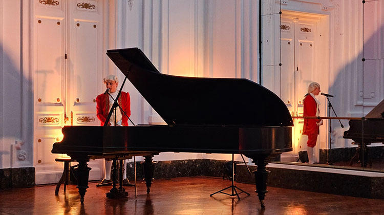 ​Se presentó el concierto “Mozart en el Salón Blanco”