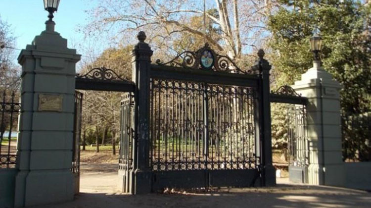 El Parque Gral San Martin se encuentra sin cianobacterias