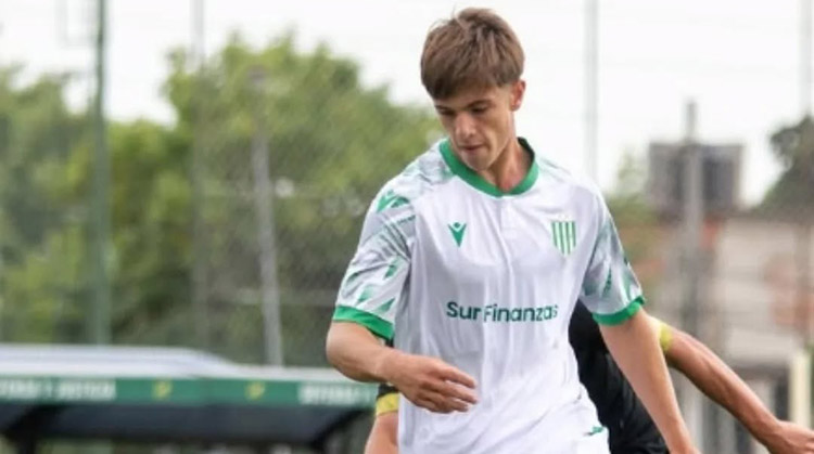 Tiziano Perrota debutó en la primera de Banfield