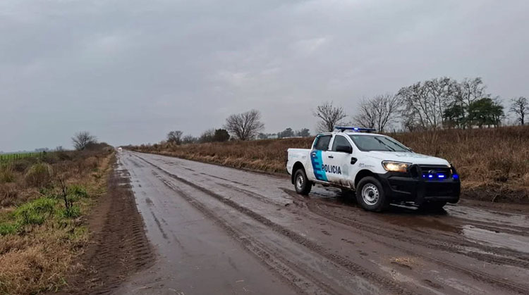 ​Rige la prohibición de circular por caminos rurales