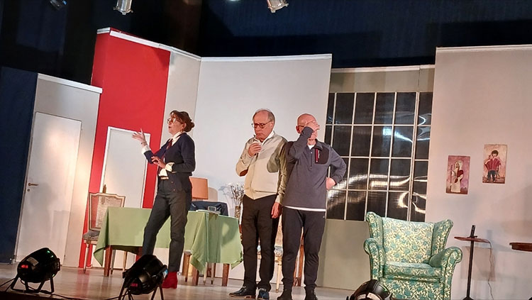 El Teatro de C&aacute;ritas se prepara para otro  &ldquo;Estamos al horno&rdquo;