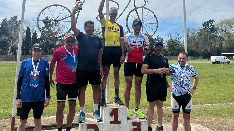 Se realizó el Duatlón solidario a beneficio de Bomberos