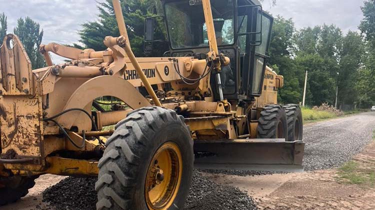 Colocación de piedra en barrios de la ciudad