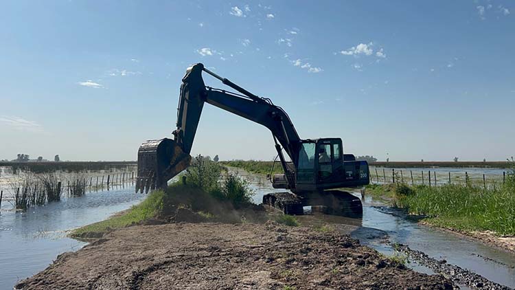 Se avanza con la reconstrucci&oacute;n de caminos rurales