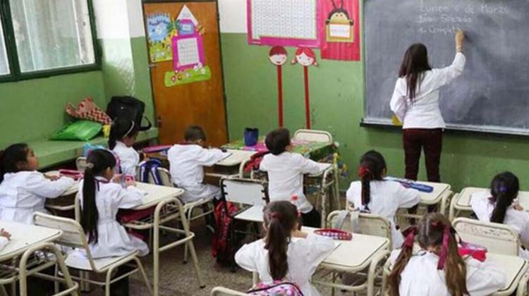 Provincia oficializ&oacute; el Calendario Escolar 2026