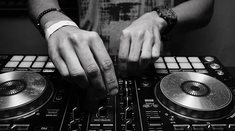Propuesta musical con Djs