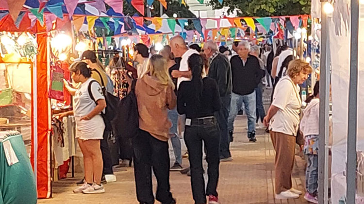 ​Feria de artesanos y emprendedores