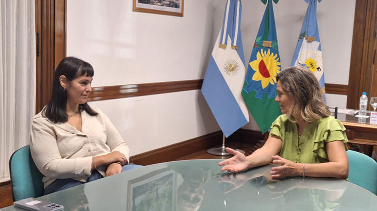 Gentile present&oacute; a la nueva subsecretaria de compras y contrataciones