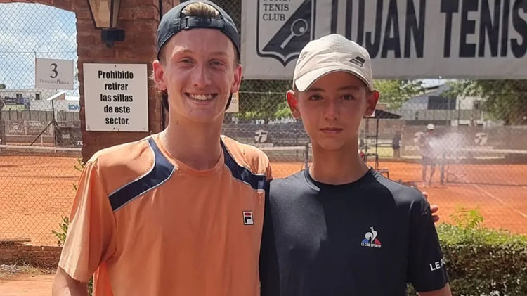 ​Valentino Rossi en lo alto del Torneo de Luj&aacute;n 