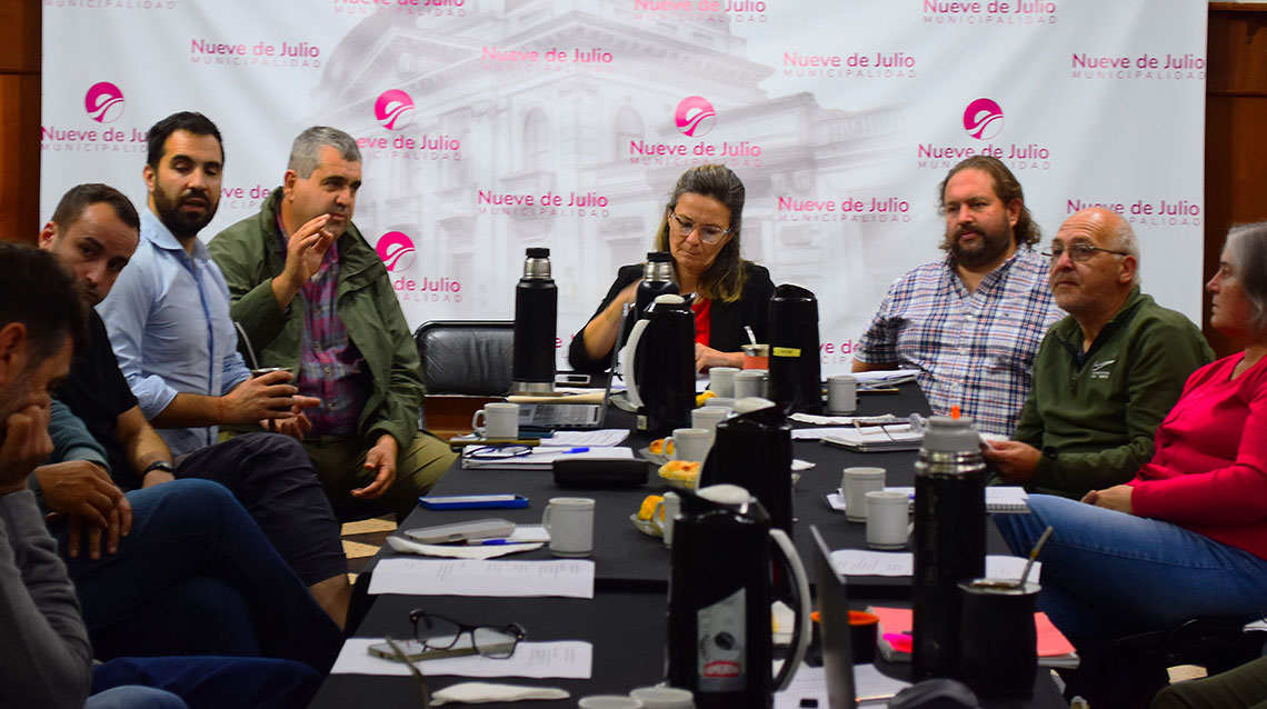 ​Sociedad Rural y productores referentes de cuarteles solicitaron reemplazar al titular de oficina de Hidr&aacute;ulica 9 de Julio