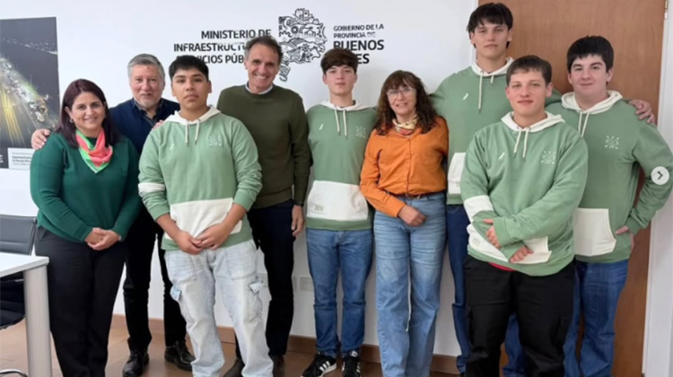 ​Dudignac: Estudiantes de la Secundaria 6 gestionan la construcci&oacute;n de un play&oacute;n deportivo
