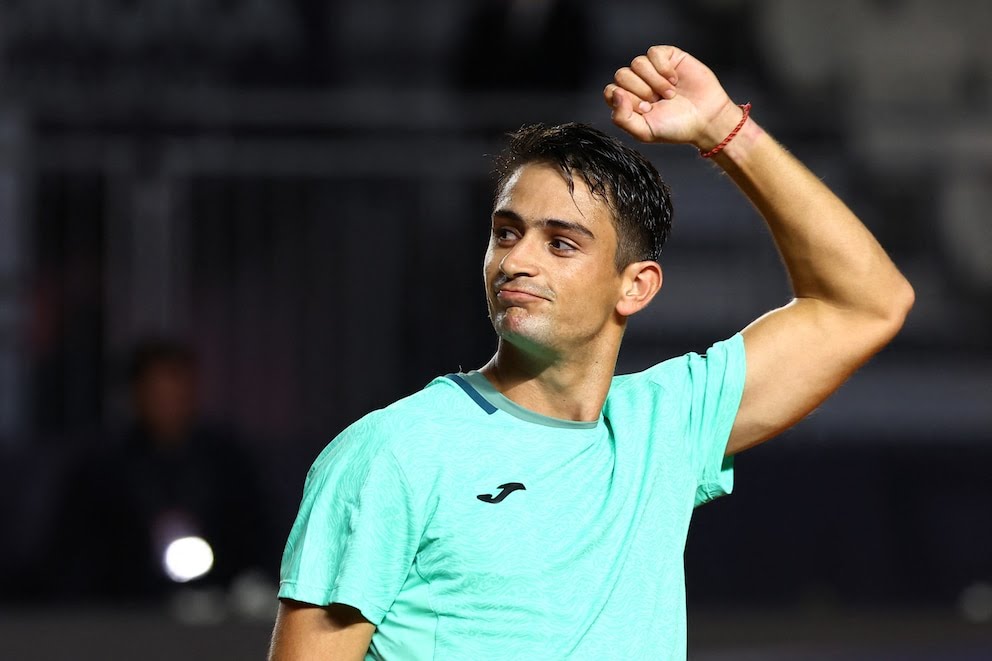 Mariano Navone celebr&oacute; su victoria ante Denis Shapovalov en Roma