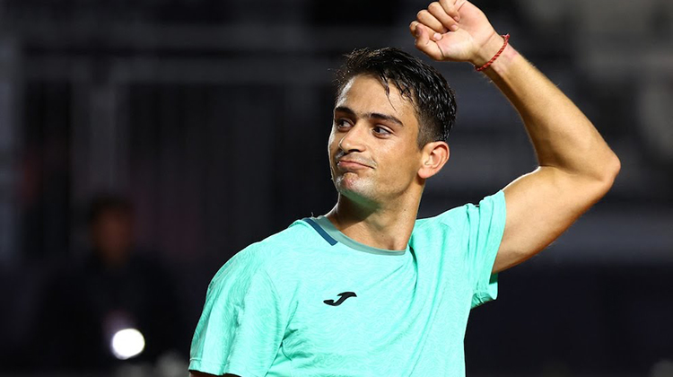 Mariano Navone celebr&oacute; su victoria ante Denis Shapovalov en Roma