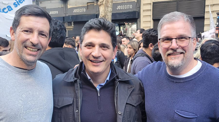 Sebasti&aacute;n Malis gestion&oacute; capacitaci&oacute;n vial y entrega de cascos para 9 de Julio