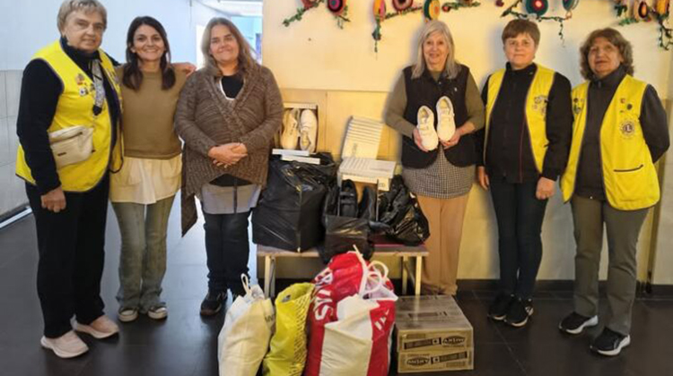 Club de Leones acerc&oacute; donaciones a Escuela 50