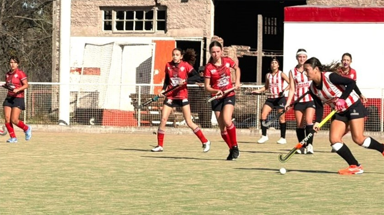 Hockey Femenino: Atl&eacute;tico 9 de Julio gan&oacute; en Lincoln