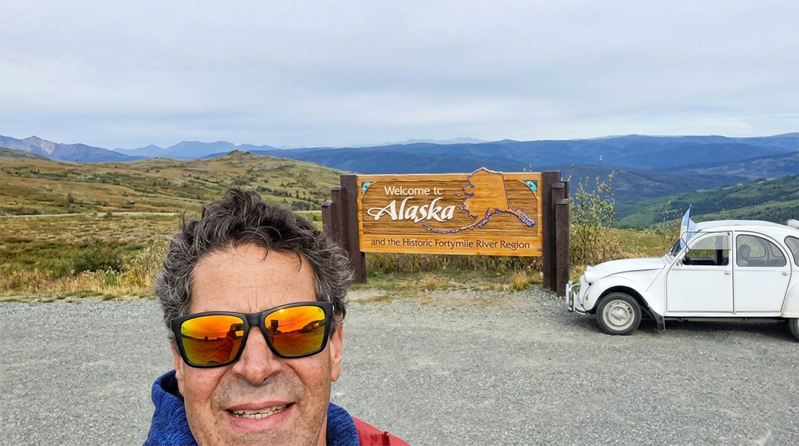 De 9 de Julio a Alaska en un Citro&euml;n 3CV: La hist&oacute;rica haza&ntilde;a del mec&aacute;nico H&eacute;ctor Clerc
