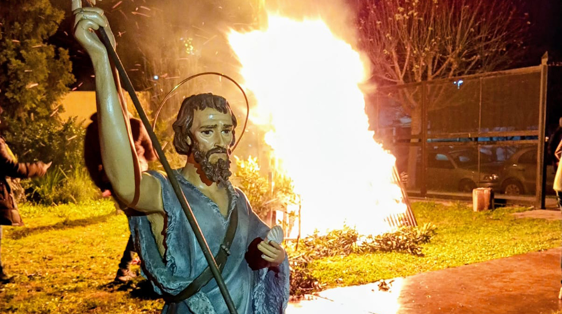 La comunidad cat&oacute;lica celebr&oacute; las v&iacute;speras de San Juan Bautista
