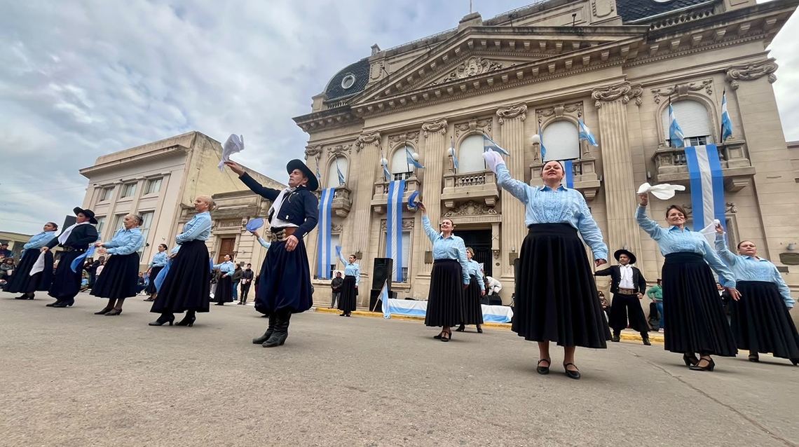 ​&ldquo;Nuestras Ra&iacute;ces&rdquo; enmarc&oacute; los festejos del D&iacute;a de la Independencia
