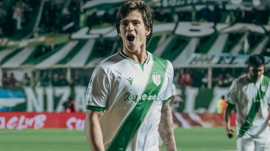 Tiziano Perrotta marc&oacute; un doblete en la victoria de Banfield