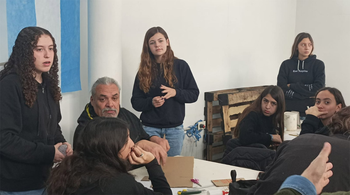 ​Pintar&aacute;n nuevo mural colectivo sobre educaci&oacute;n, cooperativismo y medio ambiente