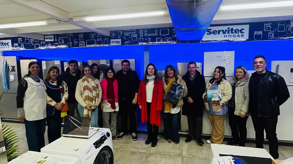 ​Escuelas del distrito recibieron nuevo equipamiento de cocina