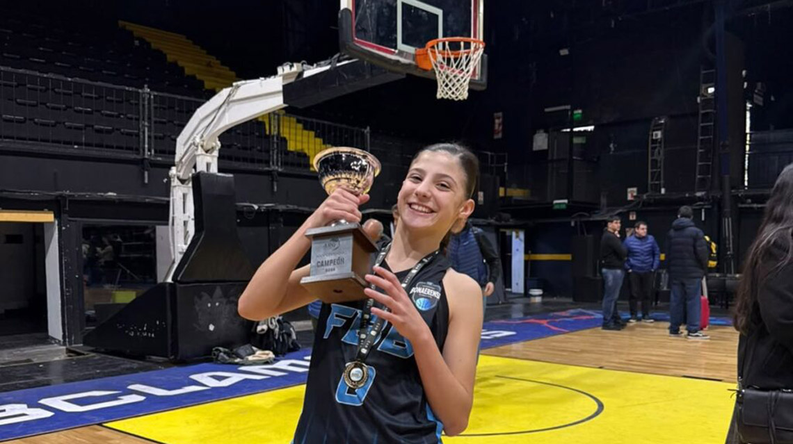 La nuevejuliense Isabella Fern&aacute;ndez Rivas se consagr&oacute; Campeona Argentina de B&aacute;squet U13