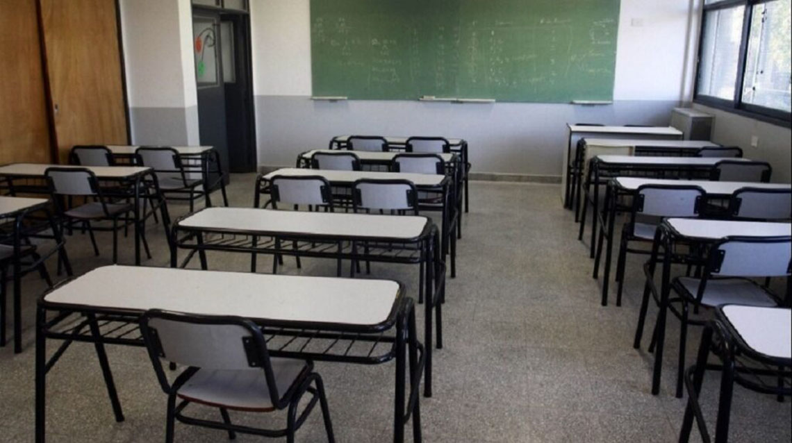 Alto acatamiento al paro docente en 9 de Julio