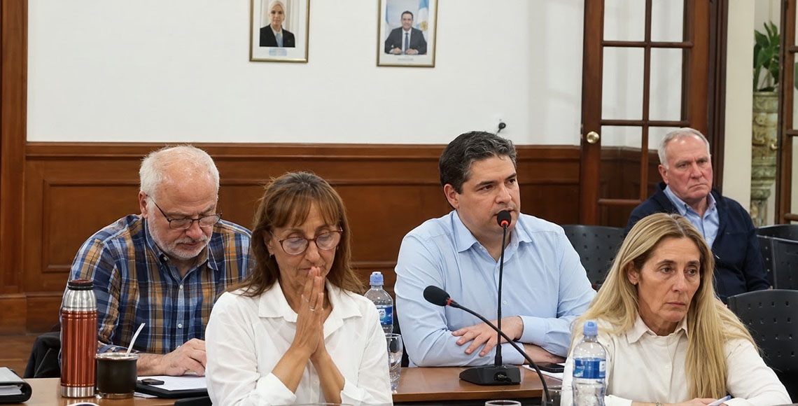 La UCR propone crear "Concejo Abierto" para transparentar la actividad legislativa