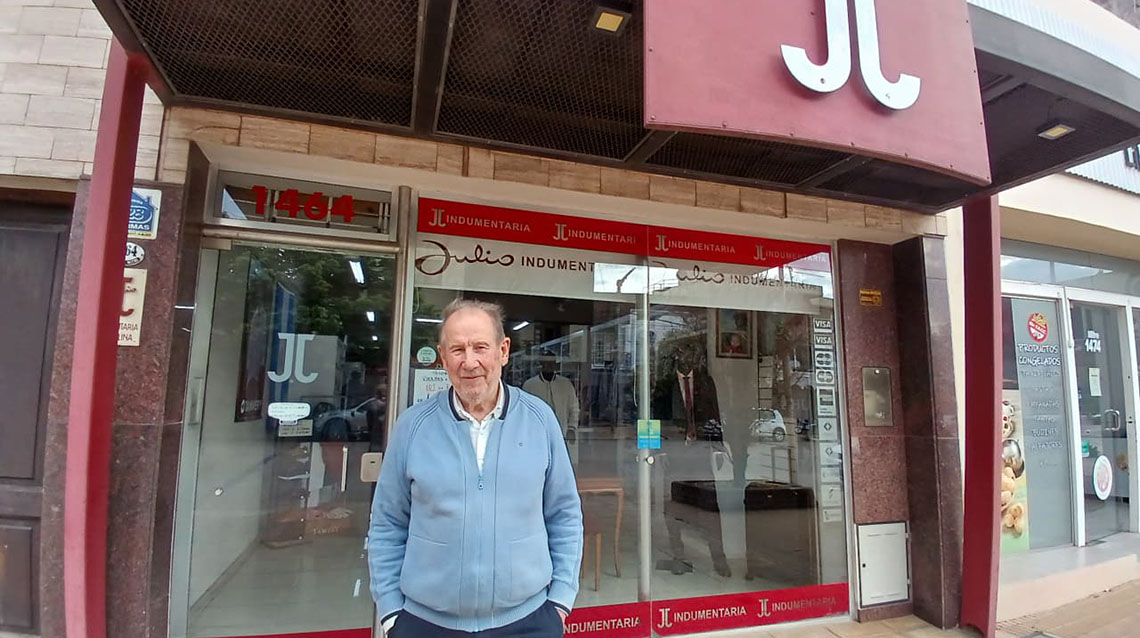 Trayectoria en 9 de Julio: la historia de "Julio Indumentaria" a 44 a&ntilde;os de su fundaci&oacute;n