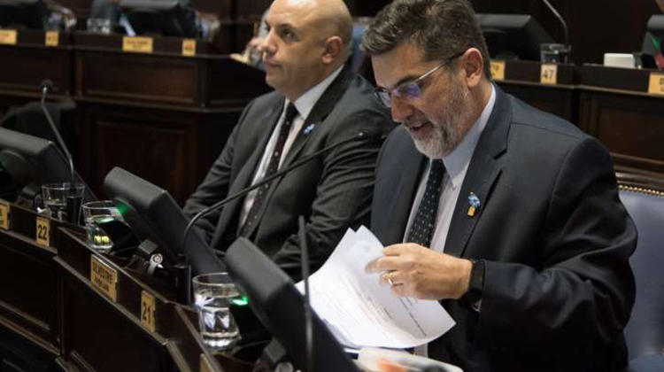 Jorge Silvestre pide a la oposición