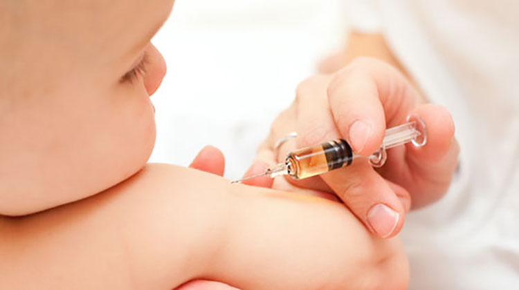 Sigue campaña de vacunación